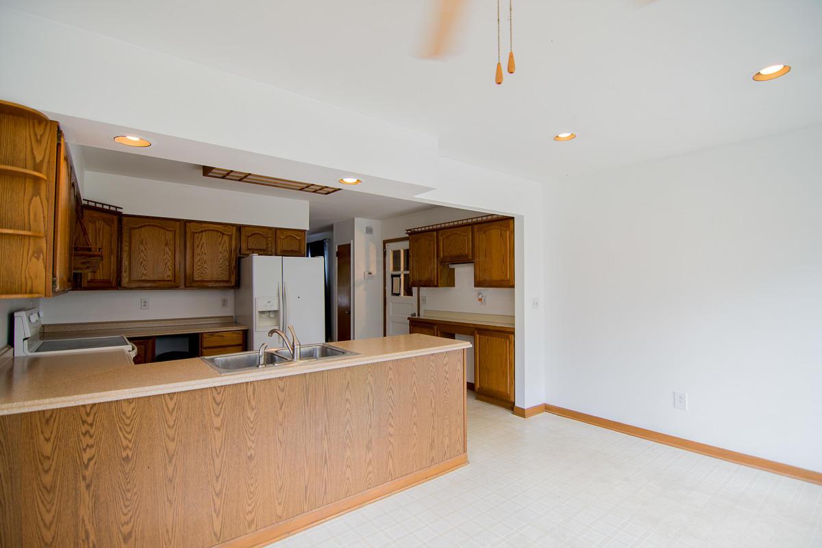 239 Darbyhurst Road Columbus, OH 43228 - Photo 6 of 25 Gallery Image 6