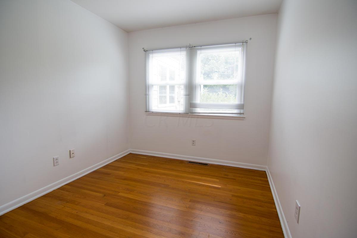 239 Darbyhurst Road Columbus, OH 43228 - Photo 9 of 25 Gallery Image 9