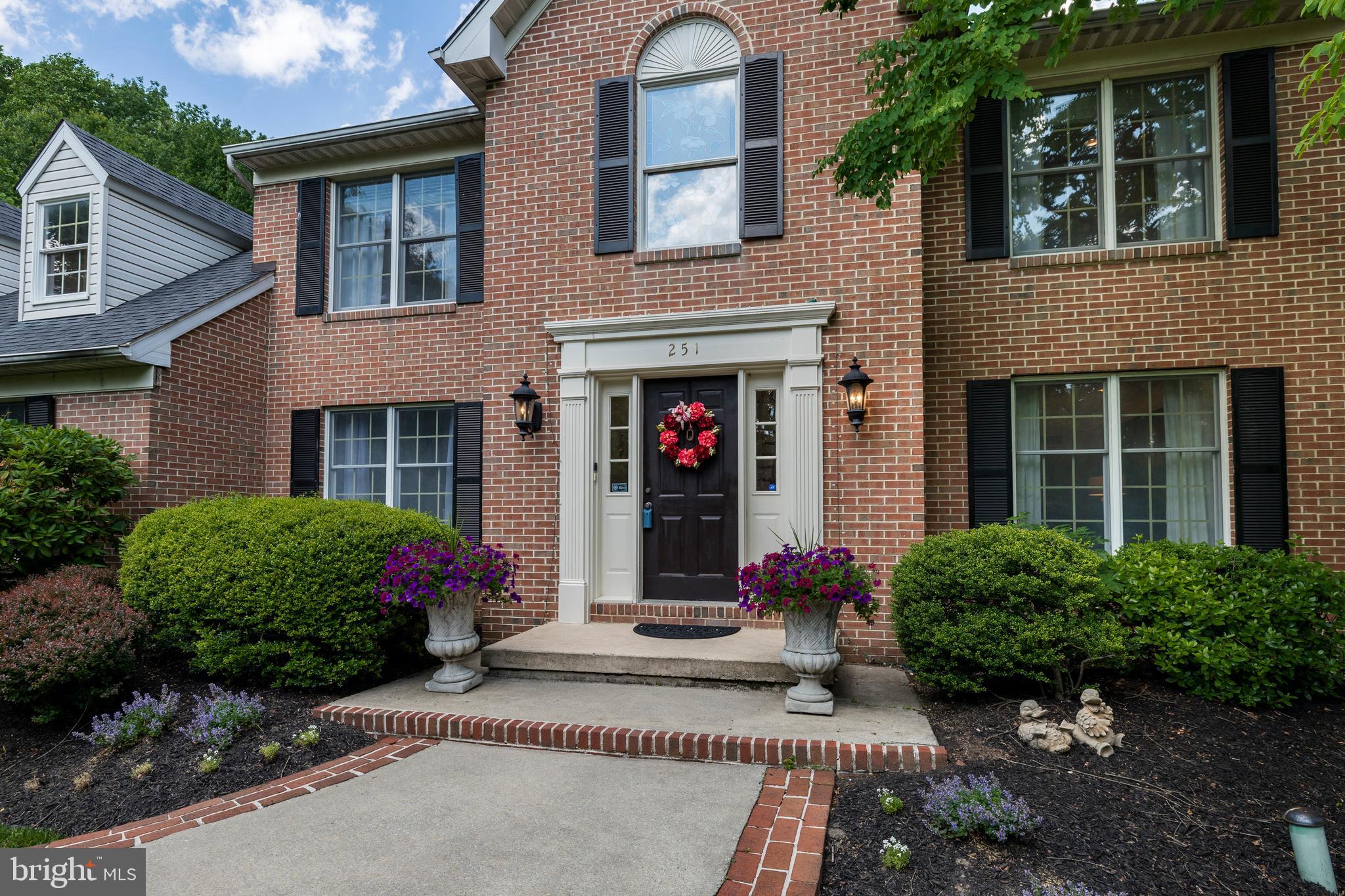 WELCOME HOME!