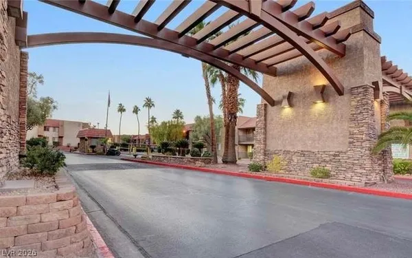 $1,300 | 4990 River Glen Drive, Unit 168, Las Vegas, NV 89103
