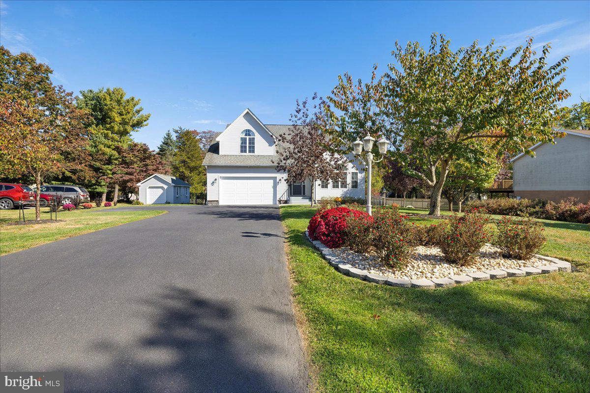 8 Pheasant Trail Fairfield, PA 17320 - Photo 11 of 69 a view of a house with a backyard and a tree