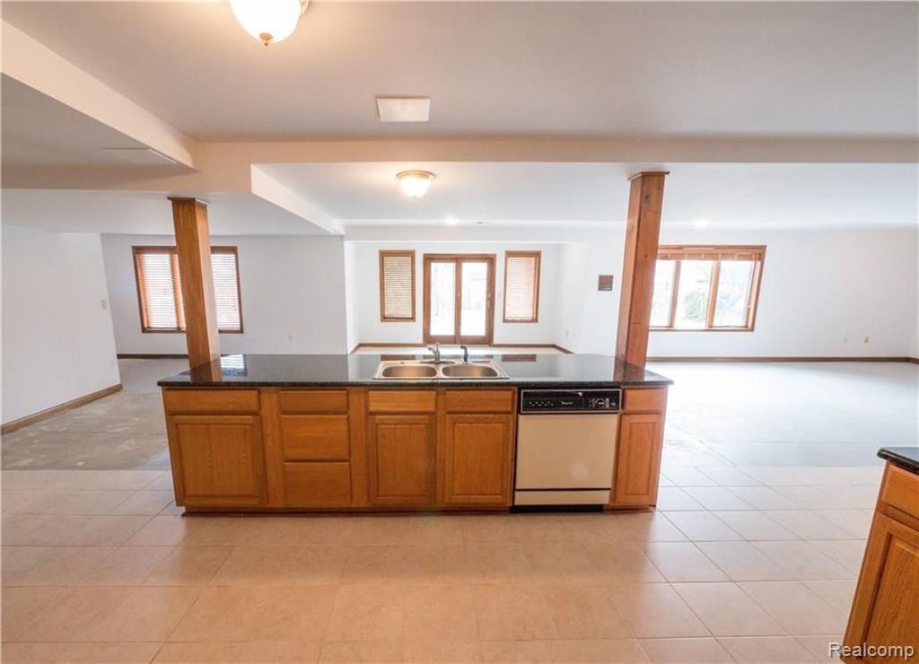 1118 Ridgeway Drive Rochester, MI 48307 - Photo 24 of 30