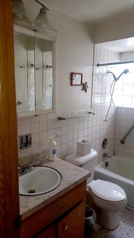 $113,000 | 3515 South Harlem Avenue, Unit 1B, Berwyn, IL 60402