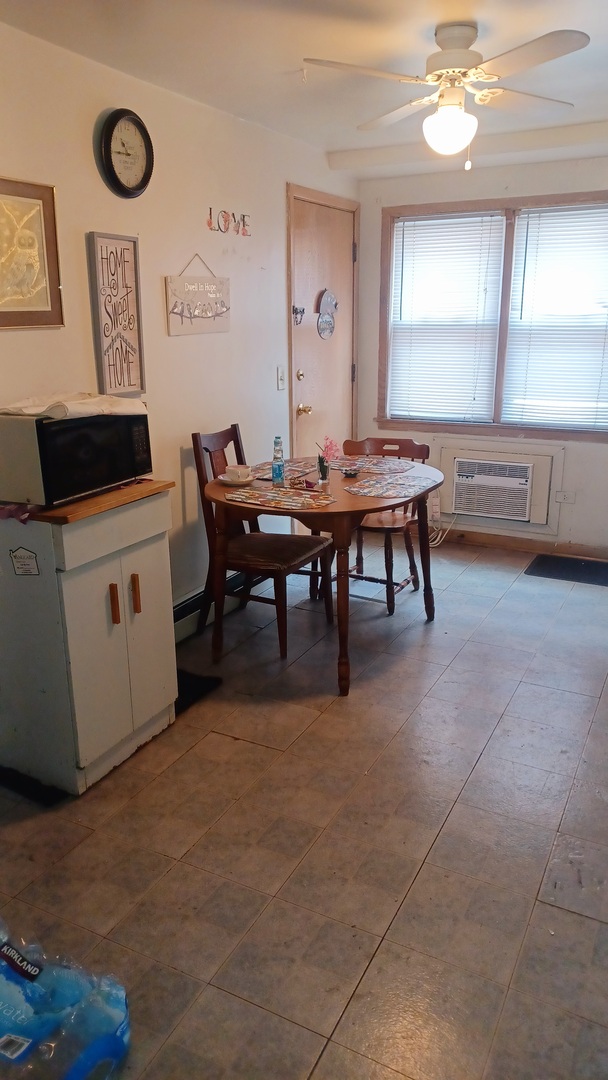 3515 South Harlem Avenue, Unit 1B Berwyn, IL 60402 - Photo 6 of 37