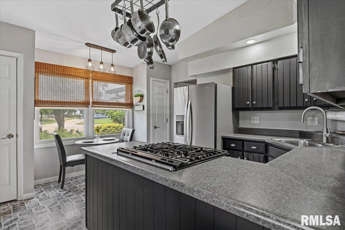 2905 Ontario Drive Springfield, IL 62707 - Photo 13 of 43