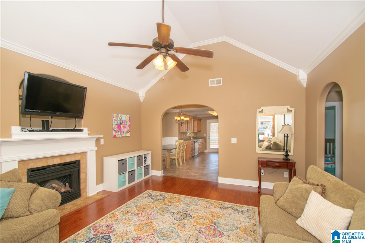 199 Moss Stone Circle Calera, AL 35040 - Photo 2 of 22