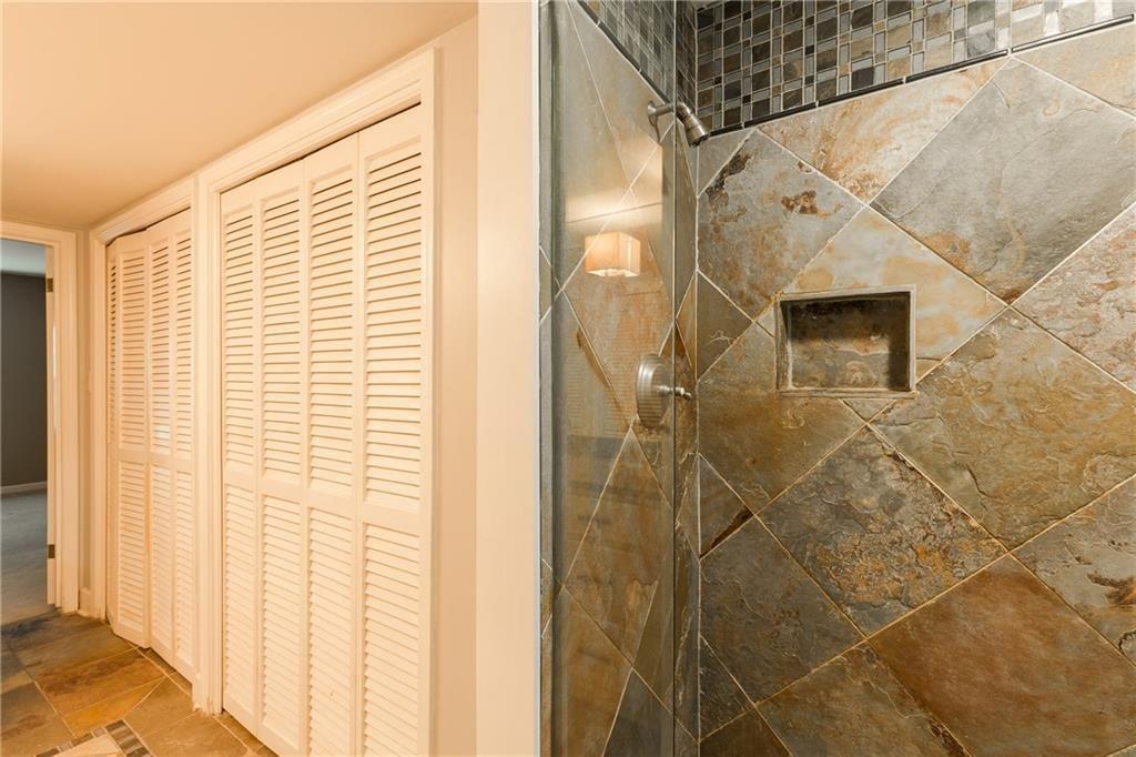 82 Montre Square Northwest Atlanta, GA 30327 - Photo 26 of 44 a view of a bathroom