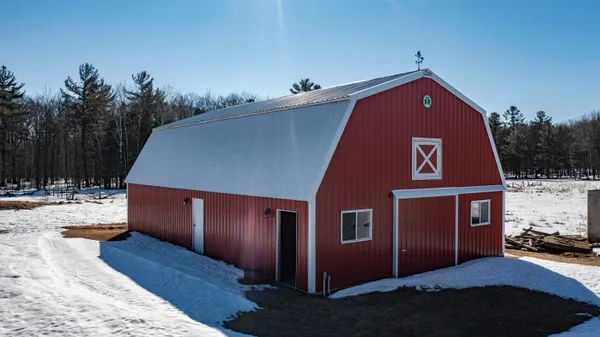 $445,000 | 167483 Bailey Lane, Hatley, WI 54440