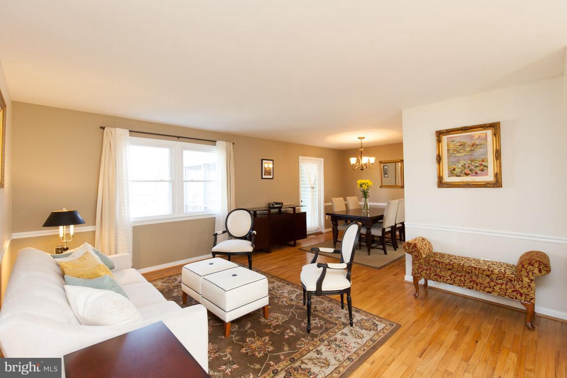 2221 Drury Road Silver Spring, MD 20906 - Photo 12 of 30 Living Room