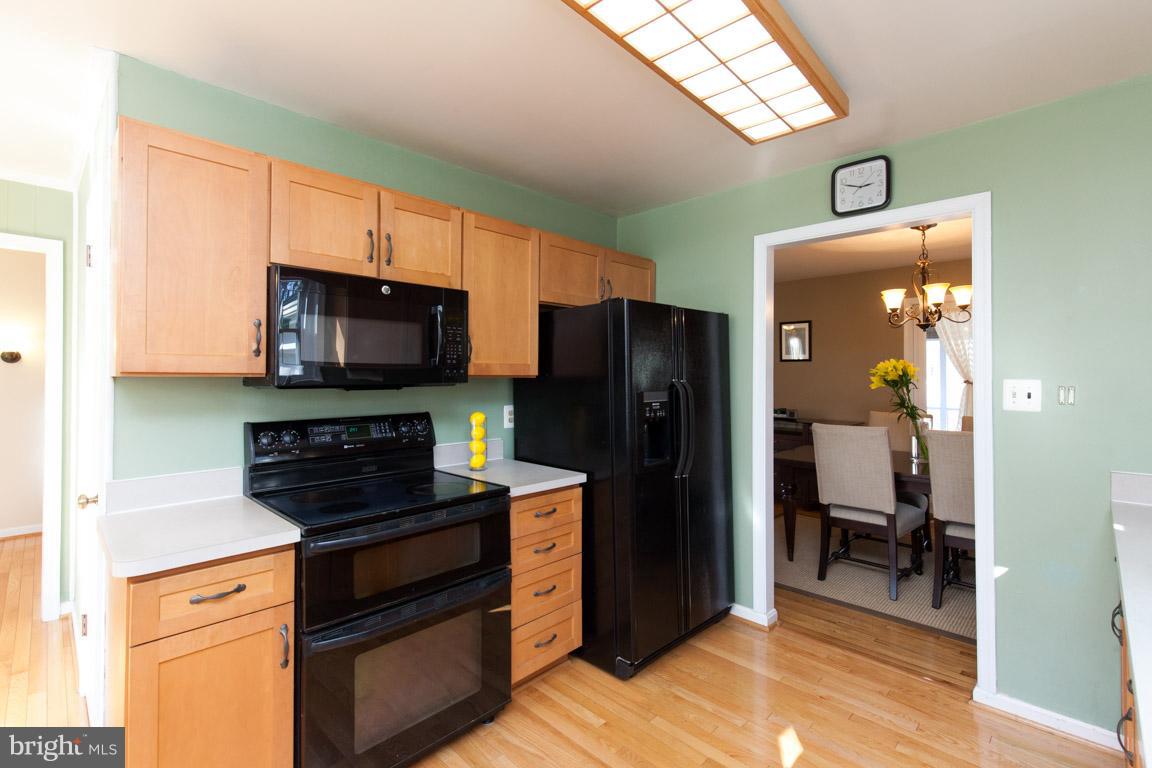 2221 Drury Road Silver Spring, MD 20906 - Photo 8 of 30 Kitchen