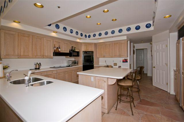 7525 East Gainey Ranch Road, Unit 158 Scottsdale, AZ 85258 - Photo 11 of 17 Kitchen