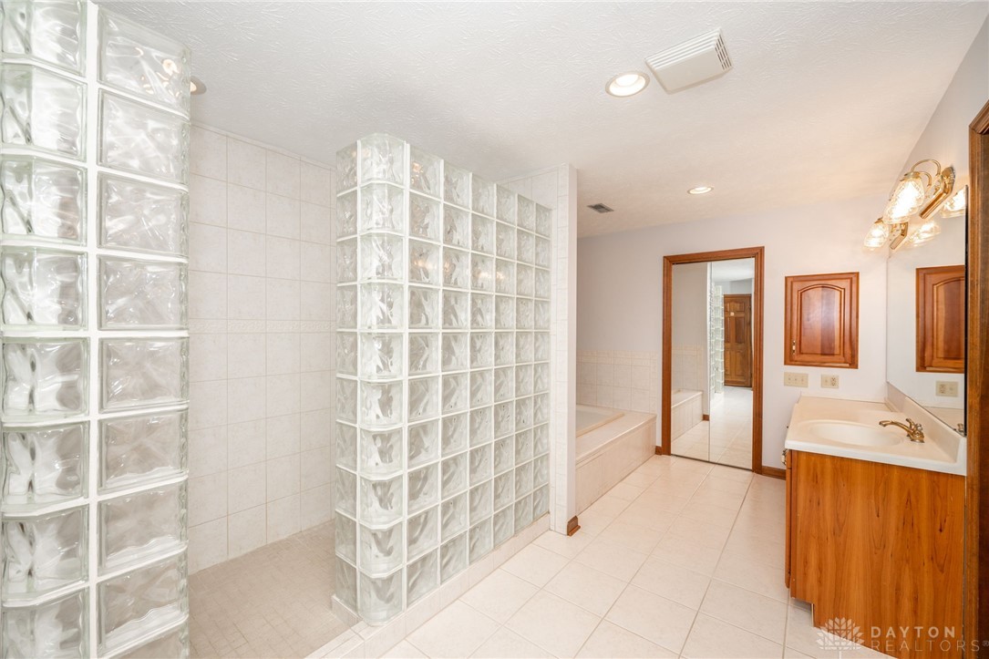 8531 Eagle Ridge Springboro, OH 45066 - Photo 50 of 78 Gallery Image 50