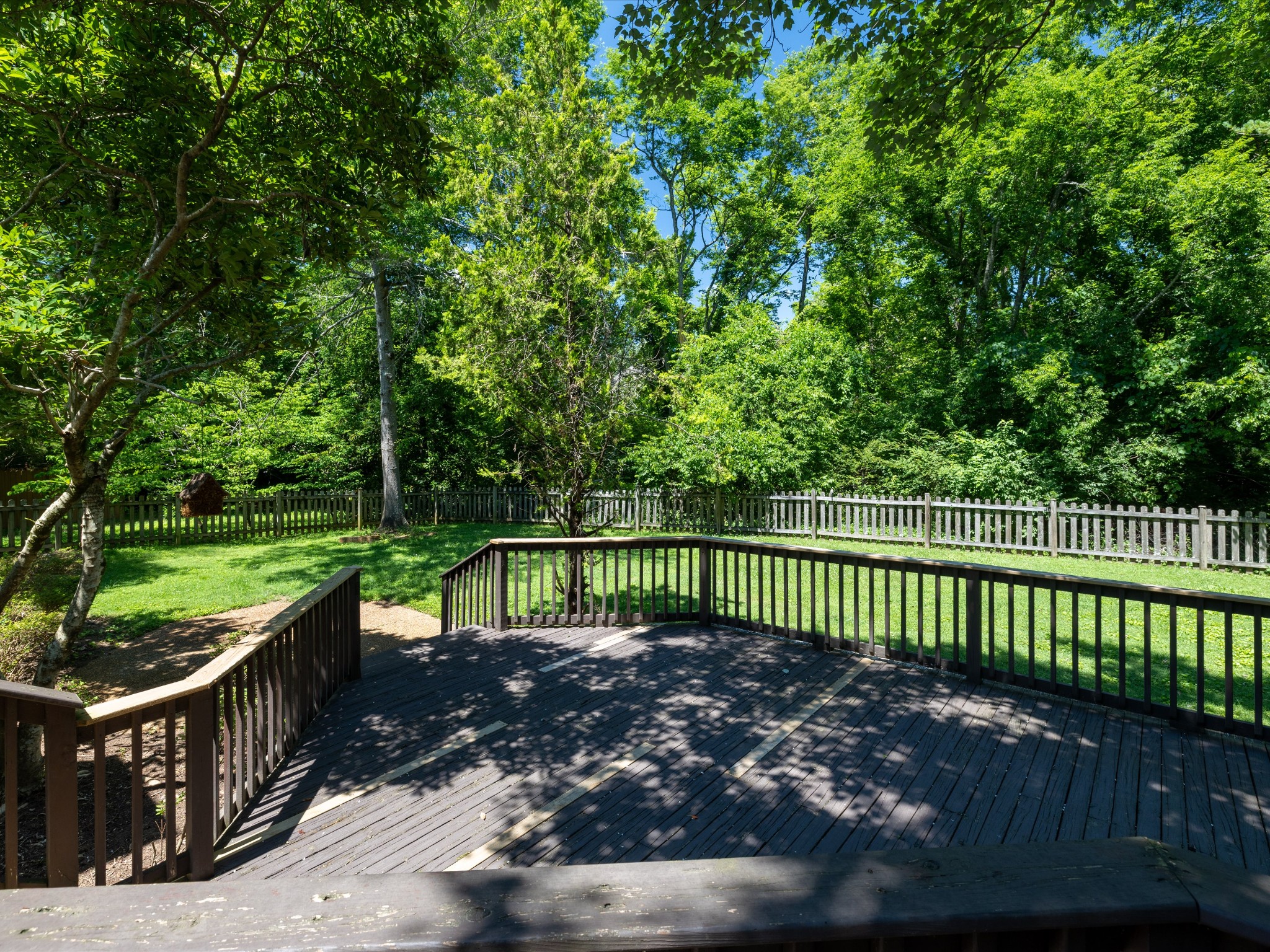 4629 Sandy Creek Road Nashville, TN 37221 - Photo 37 of 48 a view of a bench in a garden