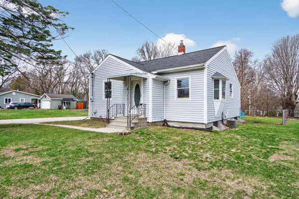 $174,900 | 3020 Chippewa Trail, Jackson, MI 49202