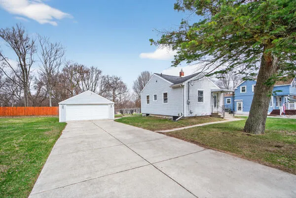 $174,900 | 3020 Chippewa Trail, Jackson, MI 49202