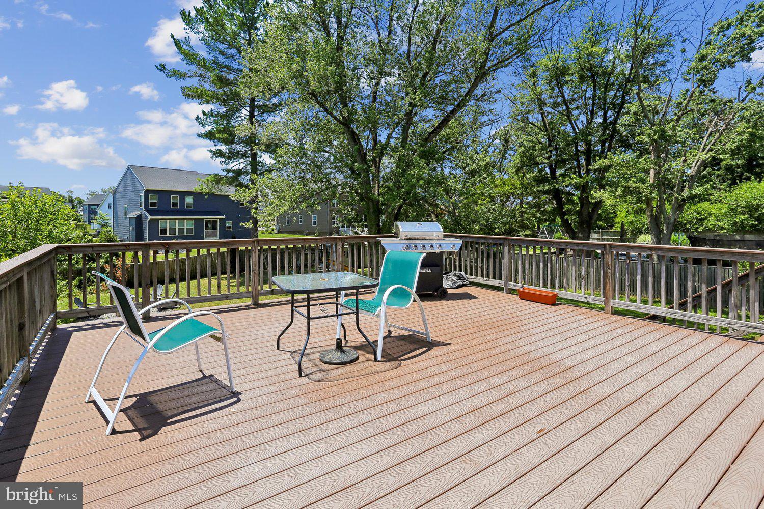 19932 Westerly Avenue Poolesville, MD 20837 - Photo 15 of 40 Deck