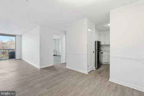 $245,000 | 4600 South Four Mile Run Drive, Unit 613, Arlington, VA 22204