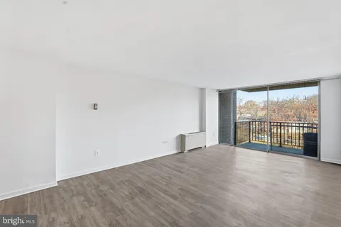 $245,000 | 4600 South Four Mile Run Drive, Unit 613, Arlington, VA 22204