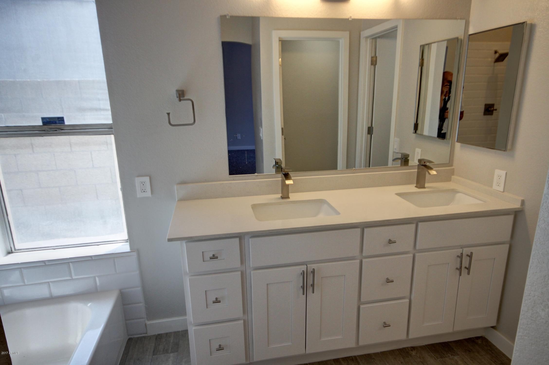 1733 East Fremont Road Phoenix, AZ 85042 - Photo 11 of 18 IMG_4782_3_4