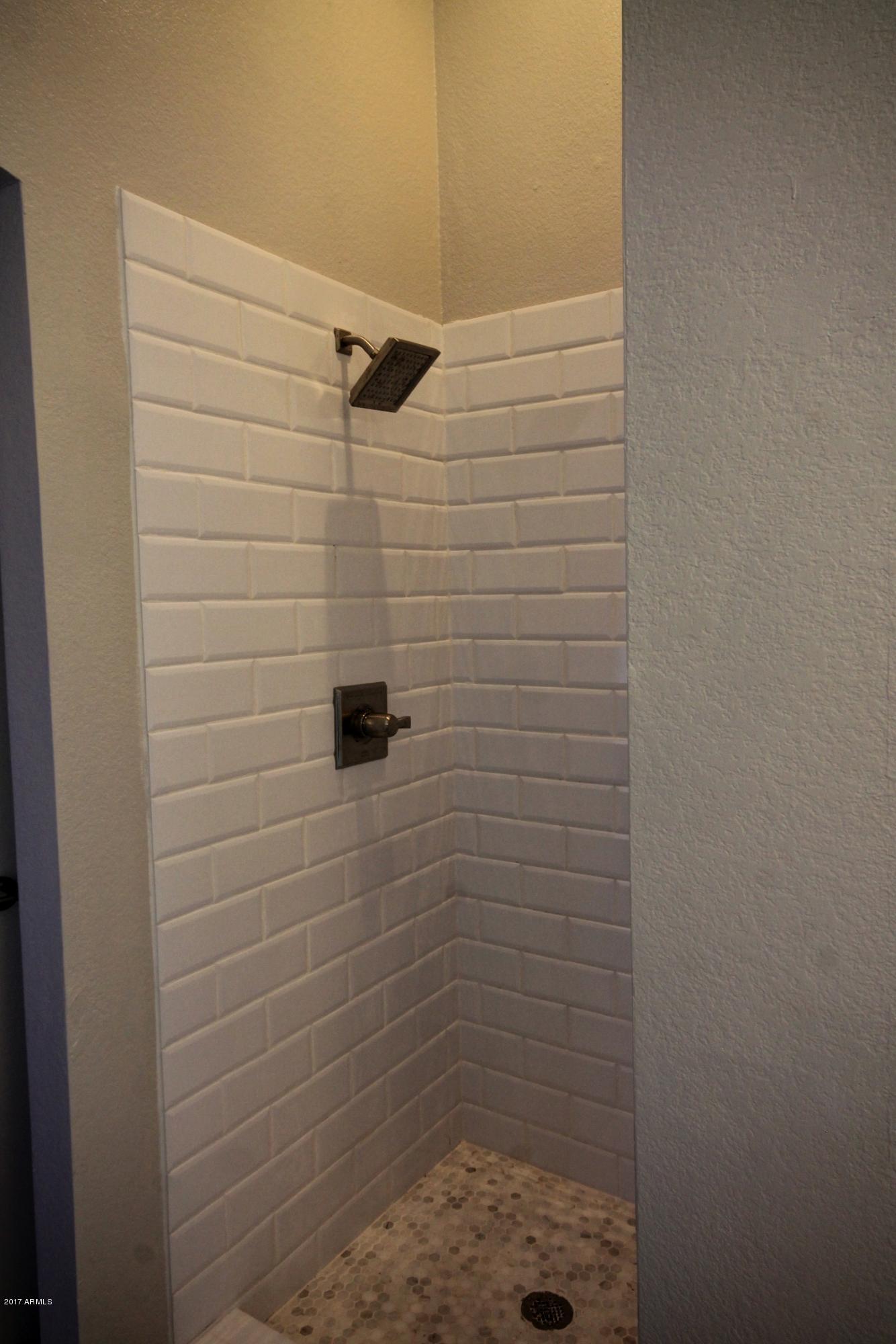 1733 East Fremont Road Phoenix, AZ 85042 - Photo 12 of 18 IMG_4770_1_2