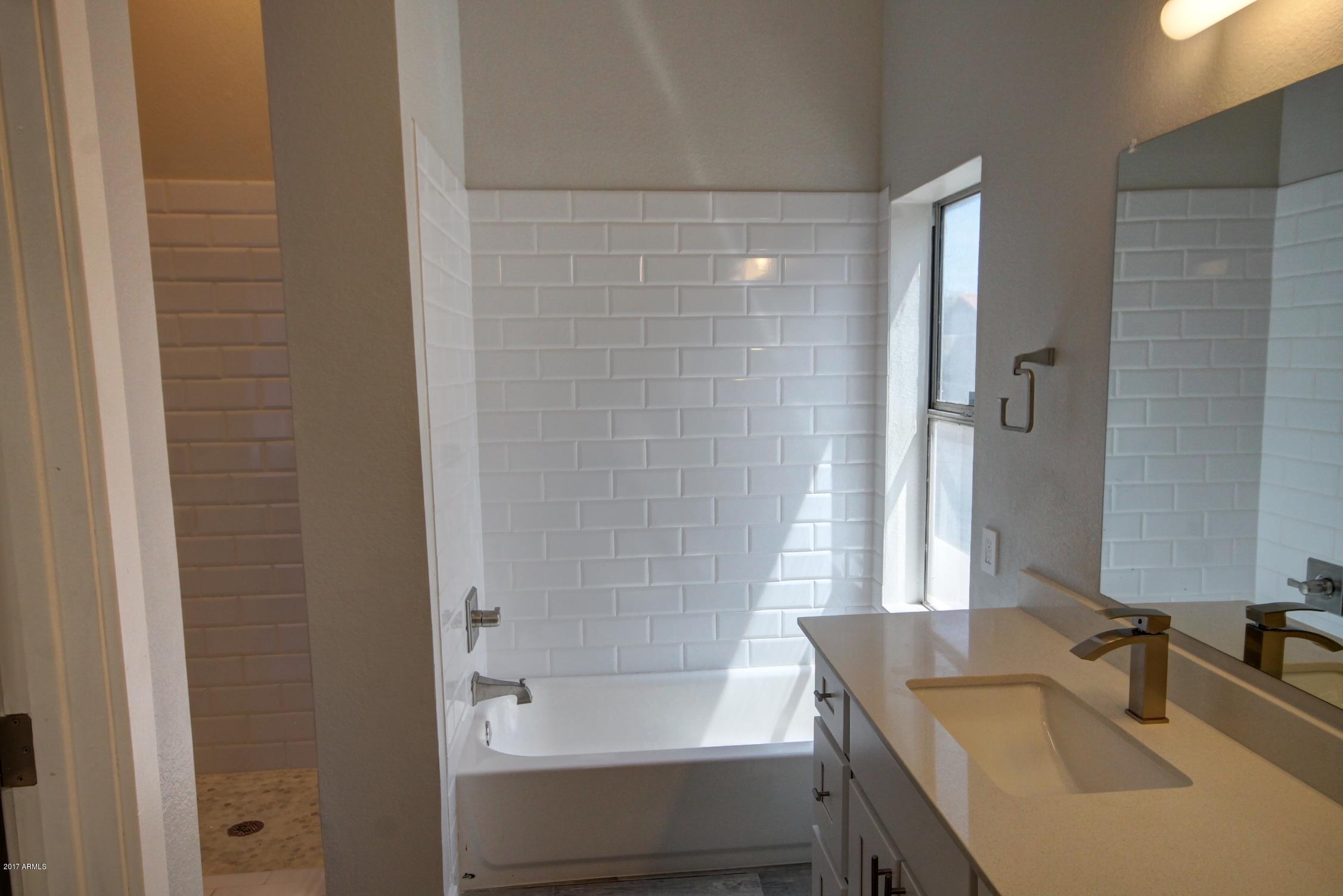 1733 East Fremont Road Phoenix, AZ 85042 - Photo 13 of 18 IMG_4773_4_5