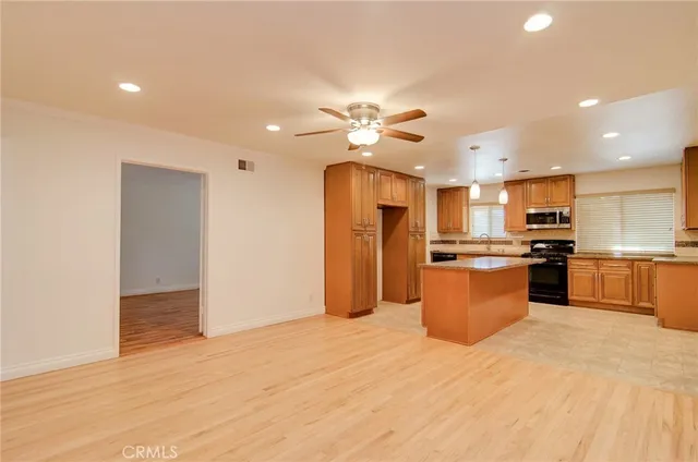 $1,050,000 | 2543 East Locust Avenue, Orange, CA 92867