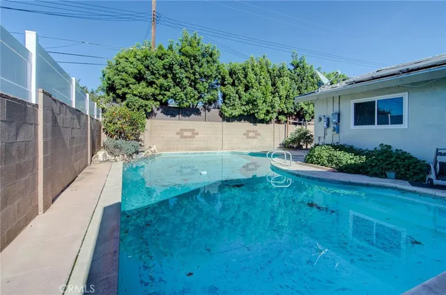 $1,050,000 | 2543 East Locust Avenue, Orange, CA 92867