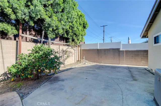 $1,050,000 | 2543 East Locust Avenue, Orange, CA 92867