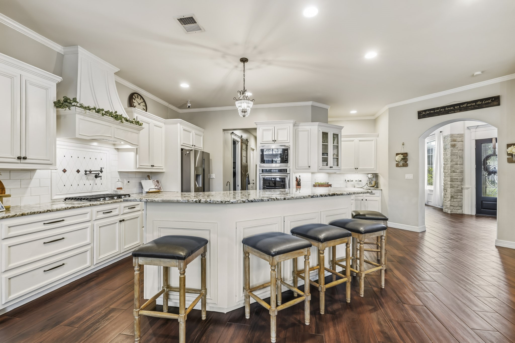 3630 Orca Court Spring, TX 77388 - Photo 25 of 50 Your Exquisitely Finished Chef's Kitchen is designed to effortlessly accommodate gatherings of a Family of 12 with ease!