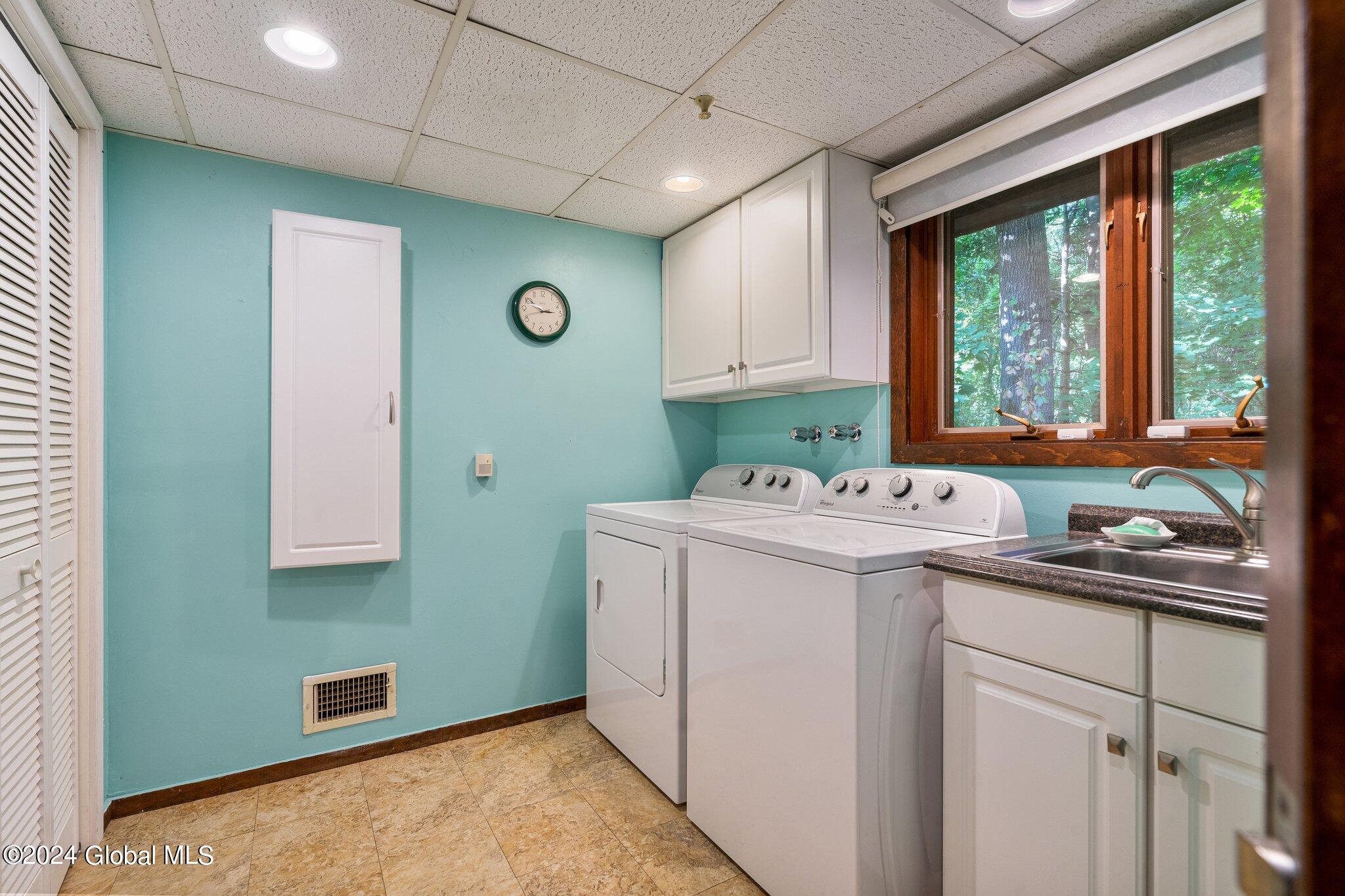 361 Loudon Road Colonie, NY 12211 - Photo 9 of 44 16-web-or-mls-361-loudon-rd