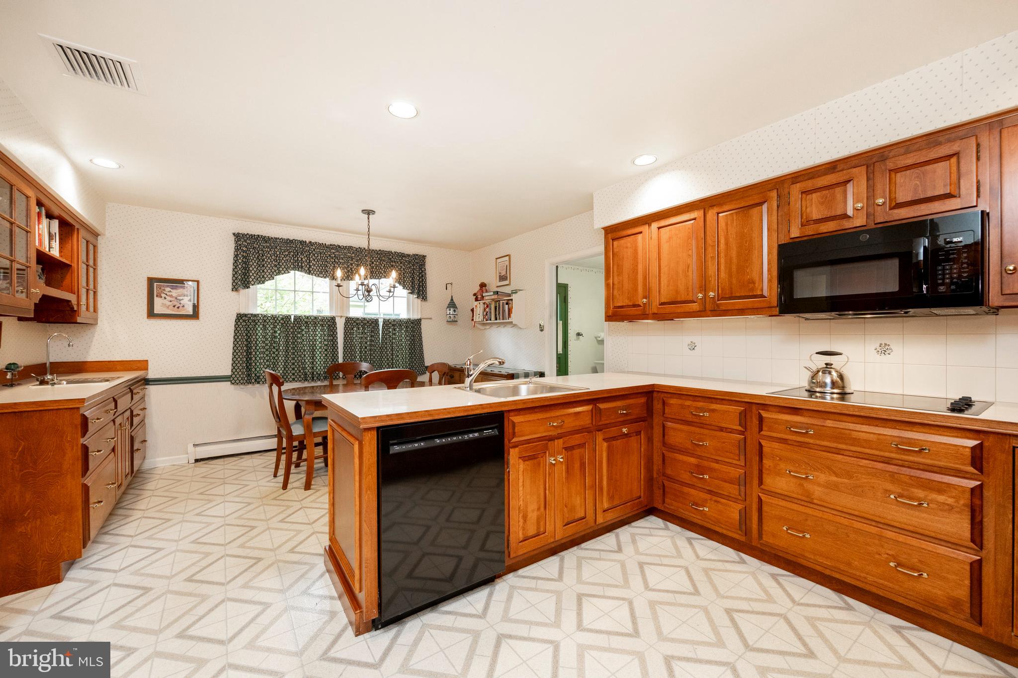 755 North Valley Forge Road Devon, PA 19333 - Photo 15 of 35 Custom Kitchen