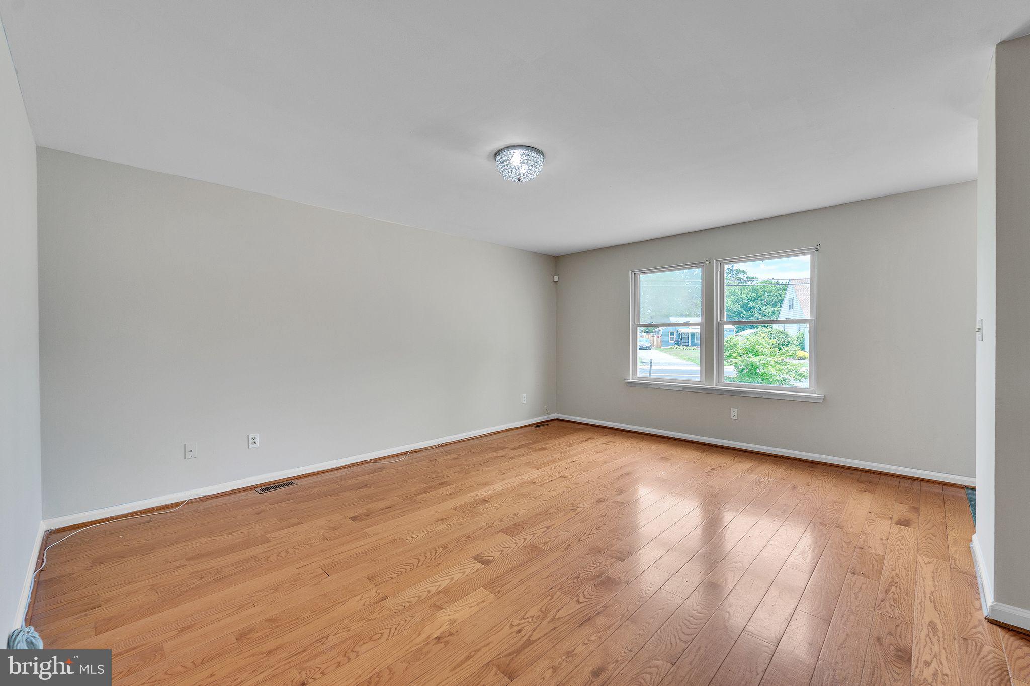 26 Stemmers Run Road Baltimore, MD 21221 - Photo 4 of 20 Gallery Image 4