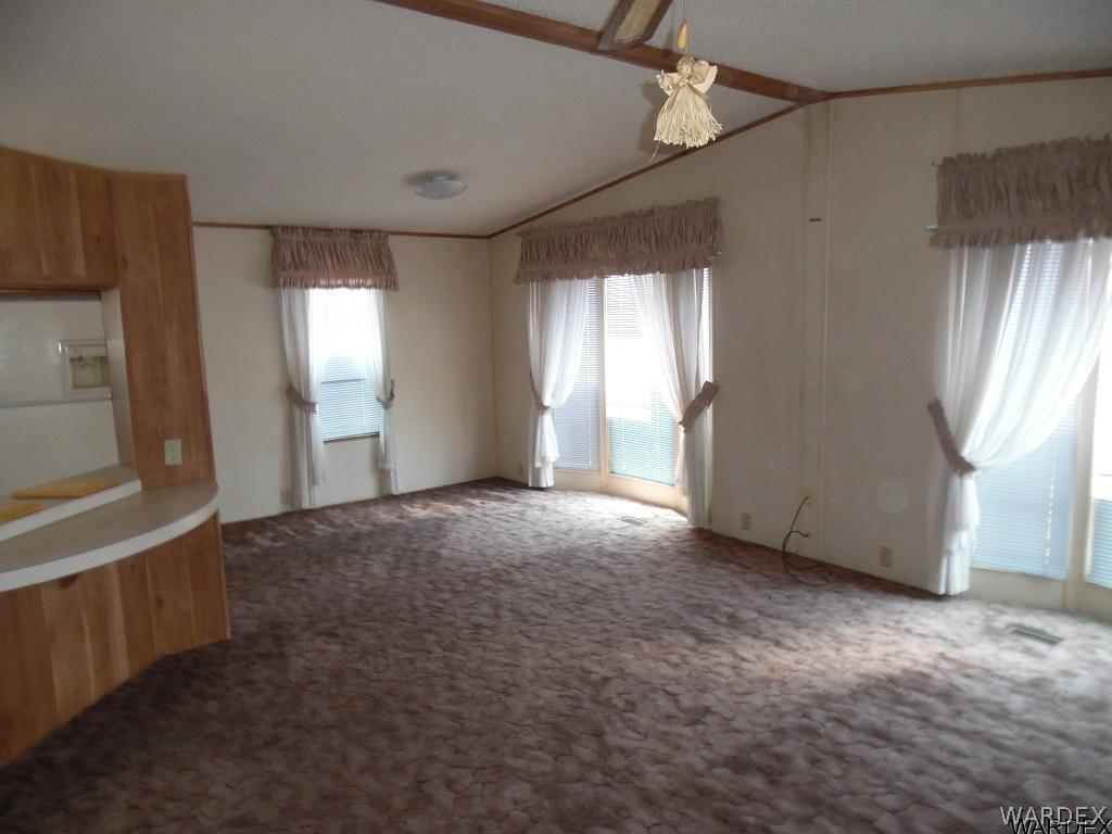 692 Ehrenberg Road Golden Valley, AZ 86413 - Photo 3 of 12