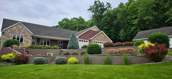 $825,000 | 9200 County Road 3 Northwest, Oronoco, MN 55960