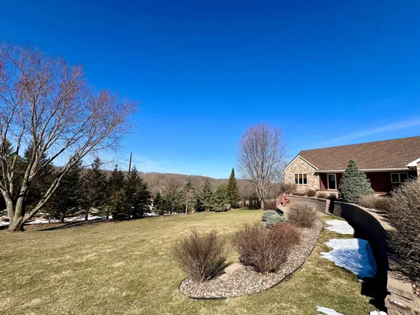 $825,000 | 9200 County Road 3 Northwest, Oronoco, MN 55960