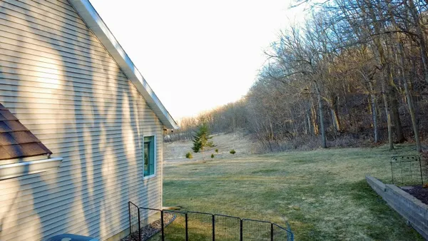 $825,000 | 9200 County Road 3 Northwest, Oronoco, MN 55960