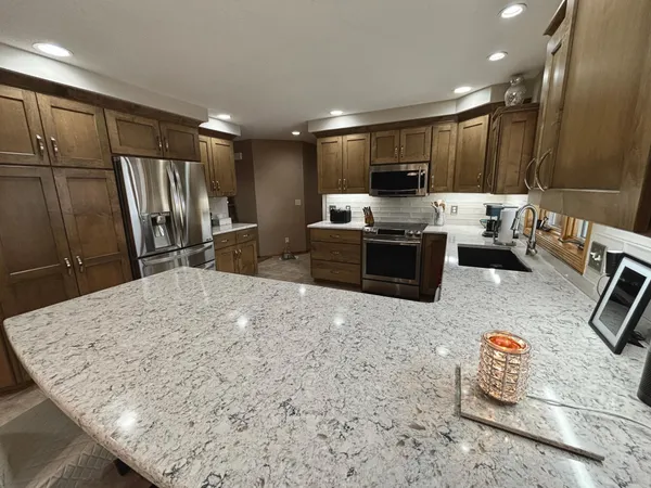 $825,000 | 9200 County Road 3 Northwest, Oronoco, MN 55960