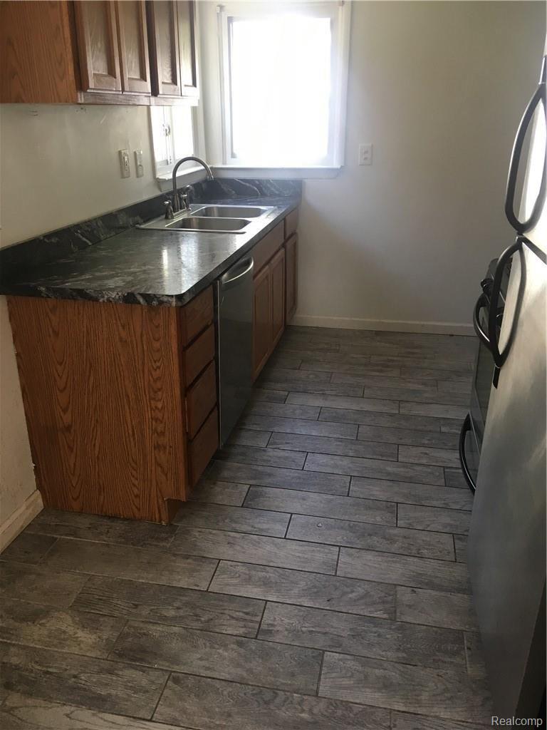 29946 Spring Arbor Drive Inkster, MI 48141 - Photo 4 of 14 kitchen 1.JPG