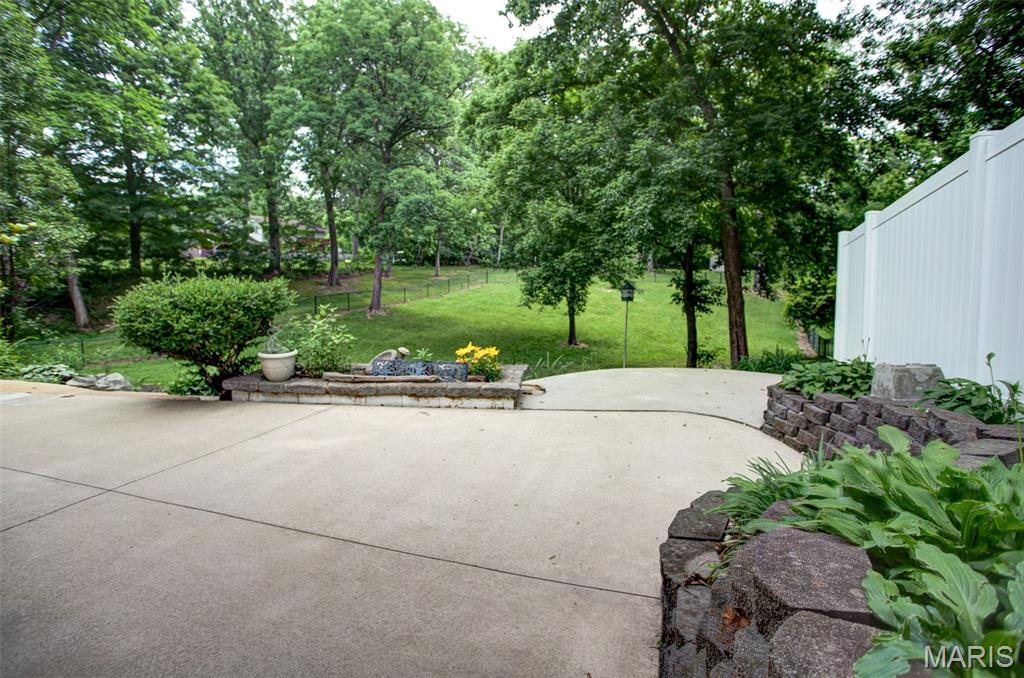 2255 Alby Street Alton, IL 62002 - Photo 40 of 67