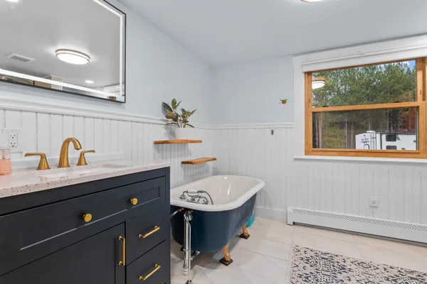 $519,900 | 52 Wood Lane, Brooks, ME 04921