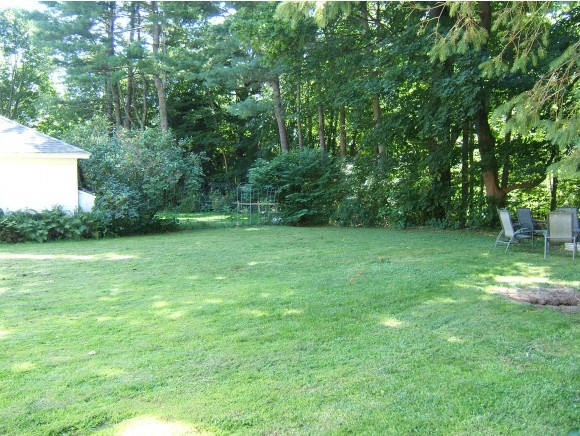 28 Broad Street Rochester, NH 03867 - Photo 6 of 25 Gallery Image 6