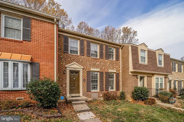 $2,950 | 7476 Adams Park Court, Annandale, VA 22003