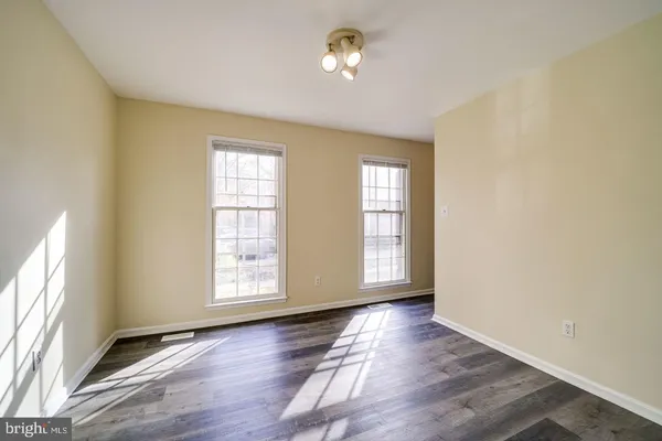 $2,950 | 7476 Adams Park Court, Annandale, VA 22003