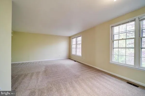 $2,950 | 7476 Adams Park Court, Annandale, VA 22003