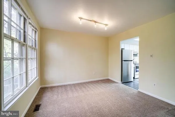 $2,950 | 7476 Adams Park Court, Annandale, VA 22003