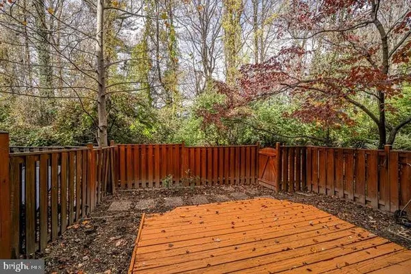 $2,950 | 7476 Adams Park Court, Annandale, VA 22003