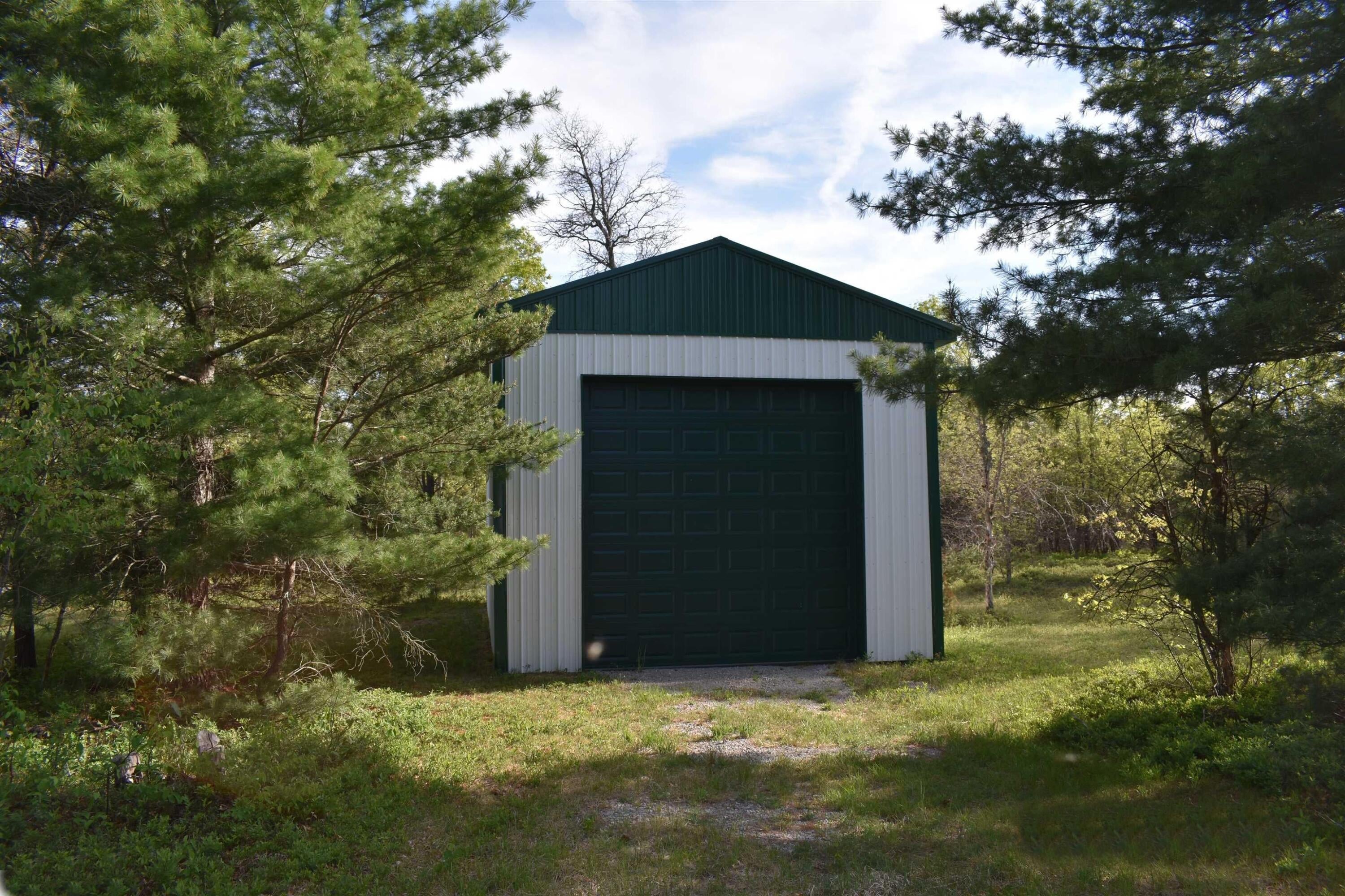 11565 Leline Road Roscommon, MI 48653 - Photo 3 of 7 Gallery Image 3