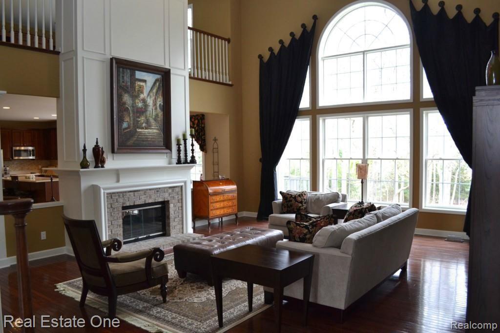 5719 Stonehaven Boulevard Rochester, MI 48306 - Photo 9 of 38 057.jpg