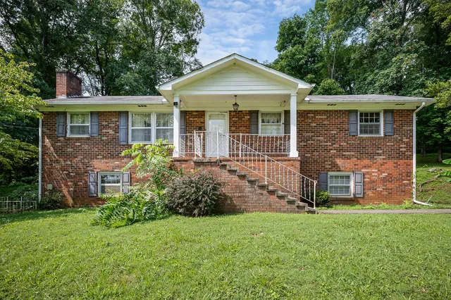 $289,900 | 3216 Beersheba Highway, McMinnville, TN 37110