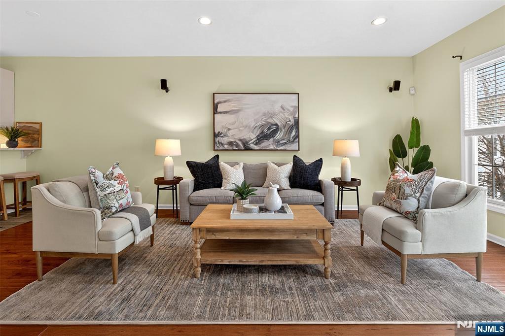 4 Generals Lane Totowa, NJ 07512 - Photo 12 of 46